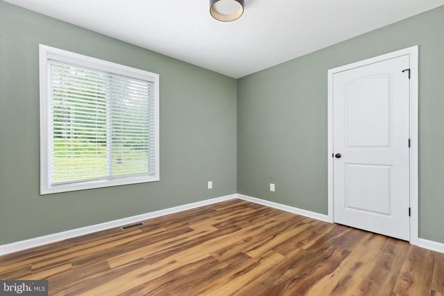 2668 HIGH TOP RD, Linden, VA 22642