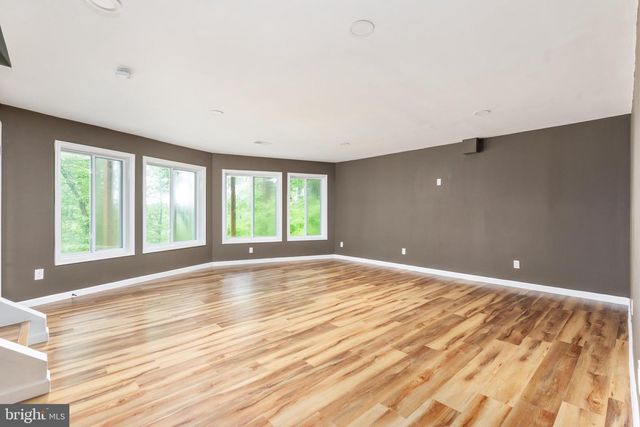 2668 HIGH TOP RD, Linden, VA 22642