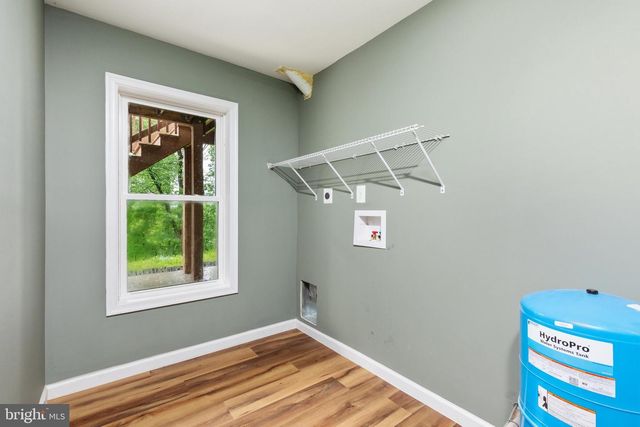 2668 HIGH TOP RD, Linden, VA 22642