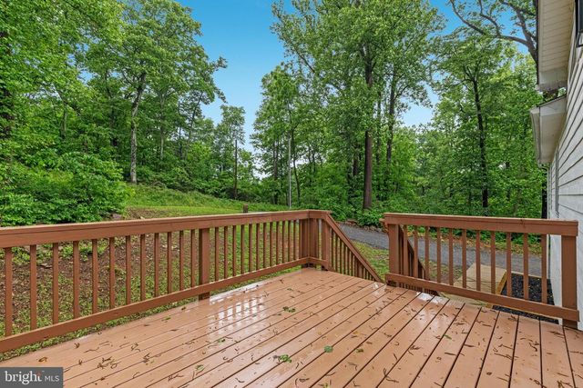 2668 HIGH TOP RD, Linden, VA 22642