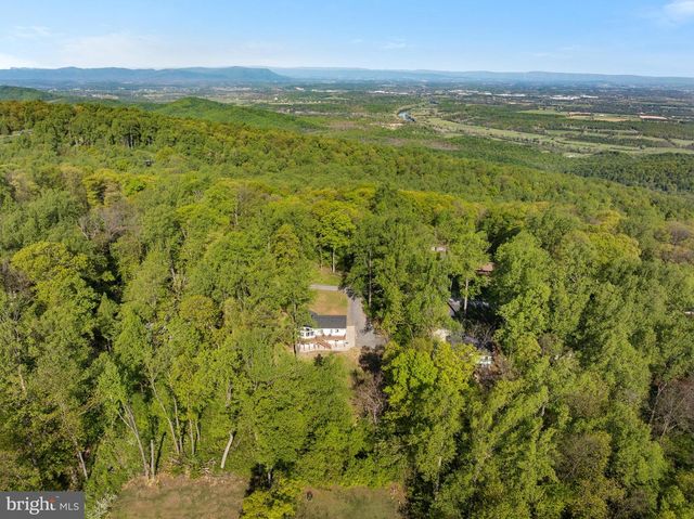 2668 HIGH TOP RD, Linden, VA 22642