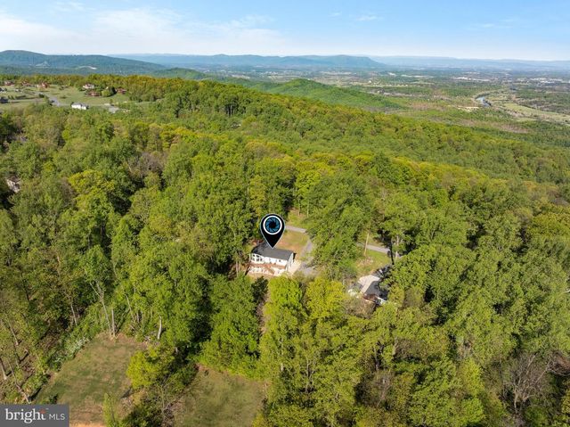 2668 HIGH TOP RD, Linden, VA 22642