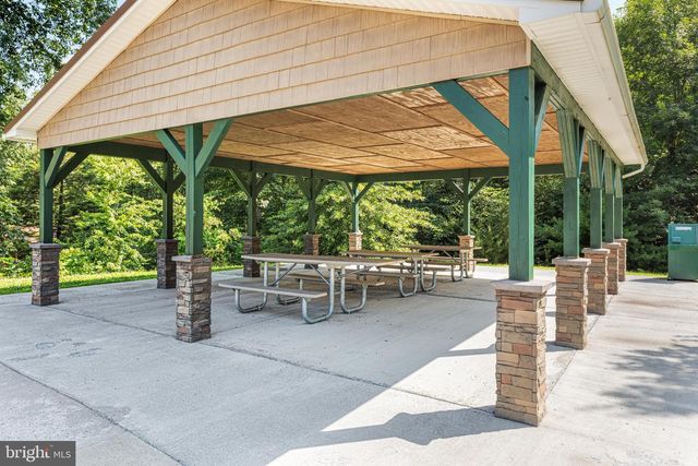 2668 HIGH TOP RD, Linden, VA 22642