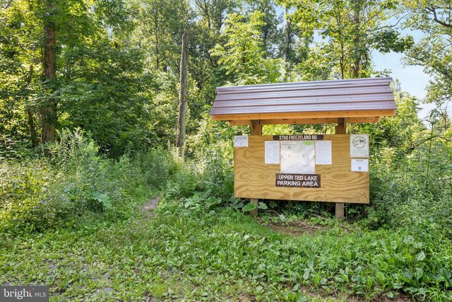 2668 HIGH TOP RD, Linden, VA 22642
