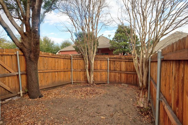 5916 Round Up Lane, Mckinney, TX 75070