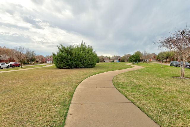 5916 Round Up Lane, Mckinney, TX 75070