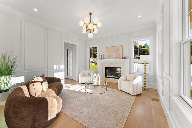 8 Crestview Road, Needham, MA 02492