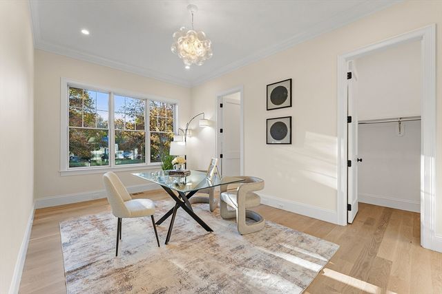 8 Crestview Road, Needham, MA 02492