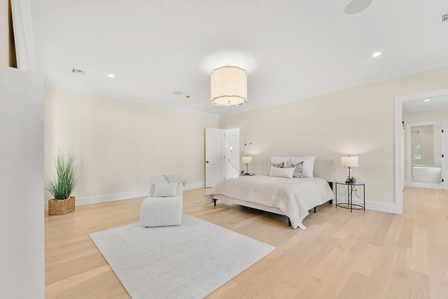 8 Crestview Road, Needham, MA 02492