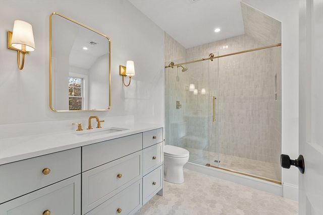 8 Crestview Road, Needham, MA 02492