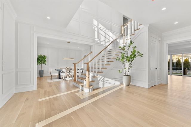 8 Crestview Road, Needham, MA 02492