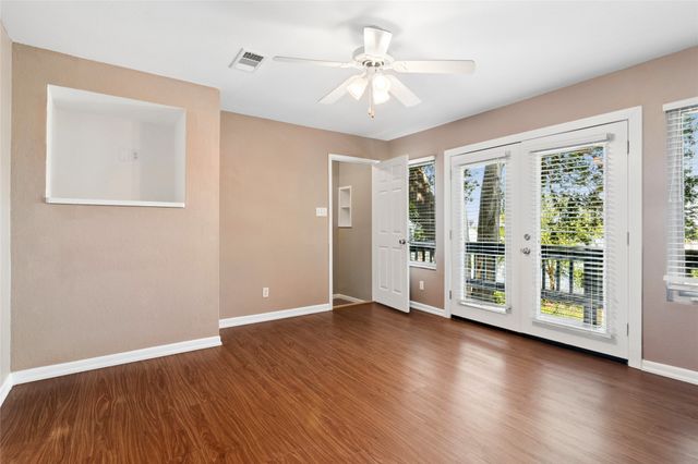 118 Lancelot Drive, Mabank, TX 75156
