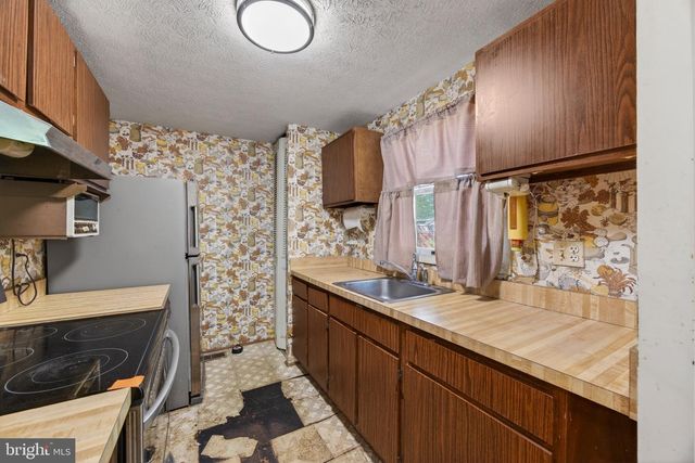8265 SEBRING CT, Severn, MD 21144