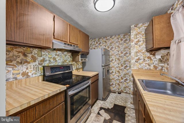 8265 SEBRING CT, Severn, MD 21144