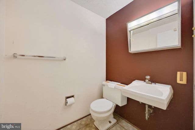 8265 SEBRING CT, Severn, MD 21144