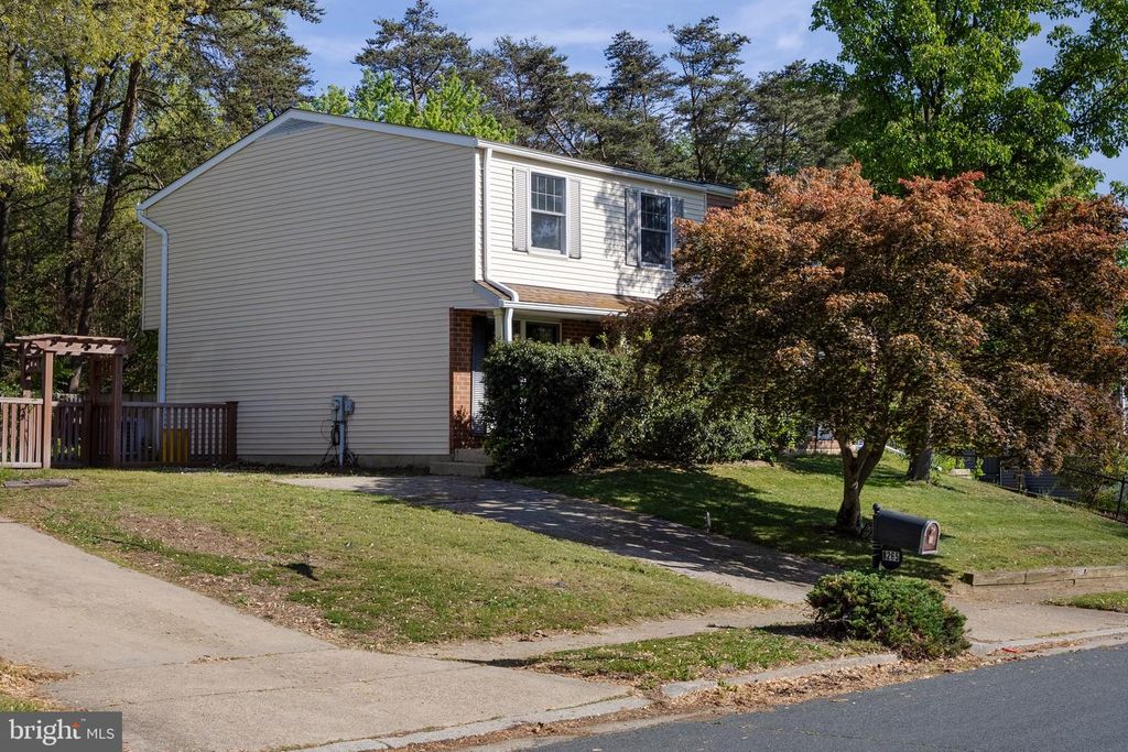 8265 SEBRING CT, Severn, MD 21144