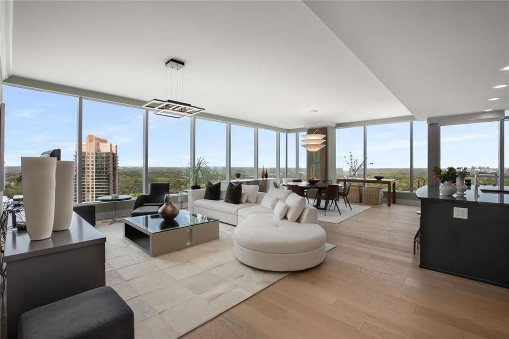 3630 Peachtree NE Road 3207, Atlanta, GA 30326