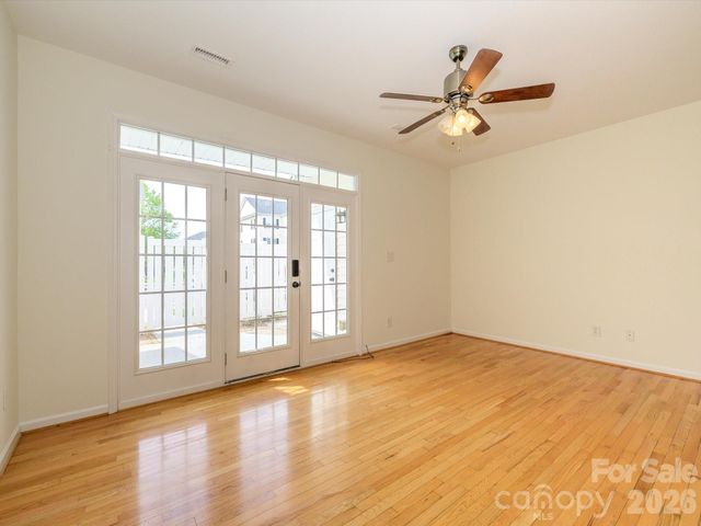 4055 Center Place Drive, Harrisburg, NC 28075