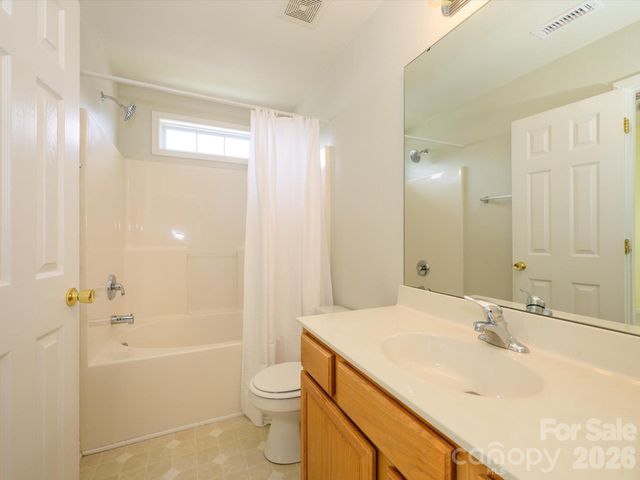 4055 Center Place Drive, Harrisburg, NC 28075