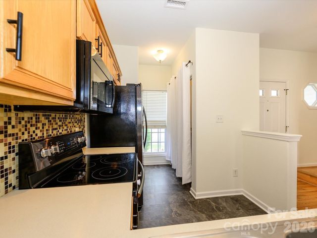 4055 Center Place Drive, Harrisburg, NC 28075