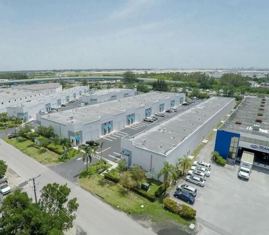 2355 NW 70th Ave 11, Miami, FL 33122