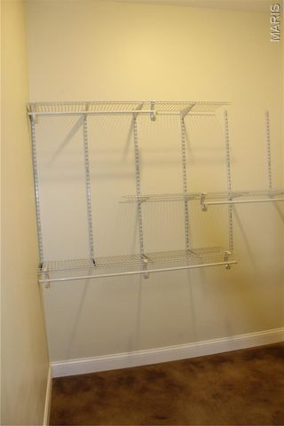 257 S FLORISSANT Road 214, Ferguson, MO 63135