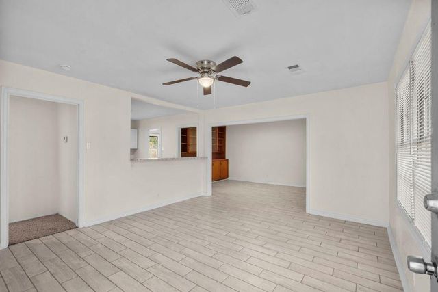 2817 4th Ave N Avenue N, Texas City, TX 77590