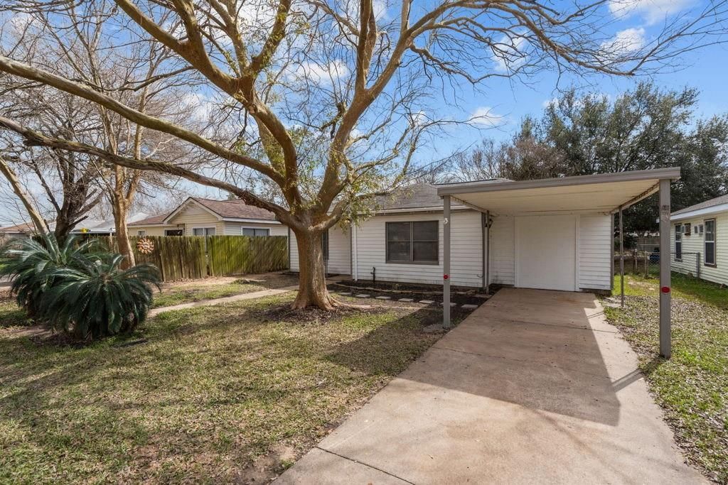 2817 4th Ave N Avenue N, Texas City, TX 77590