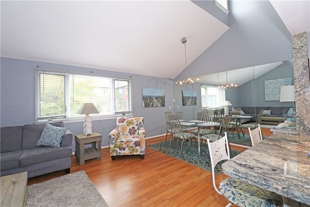 303 Swan's Wharf, Newport, RI 02840