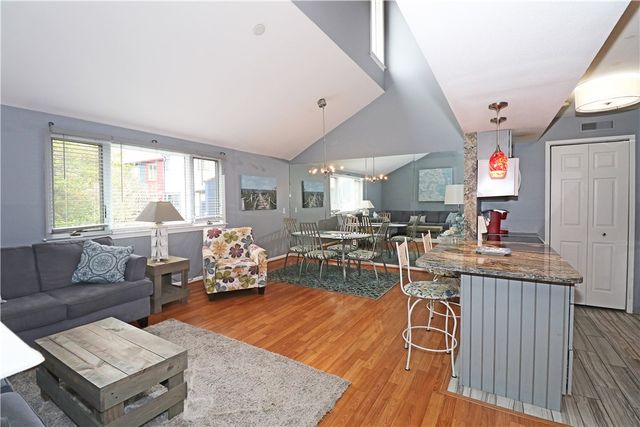 303 Swan's Wharf, Newport, RI 02840