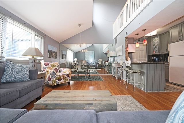 303 Swan's Wharf, Newport, RI 02840