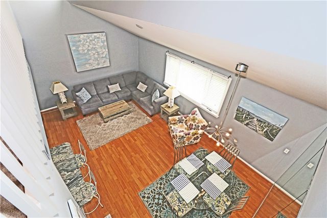 303 Swan's Wharf, Newport, RI 02840