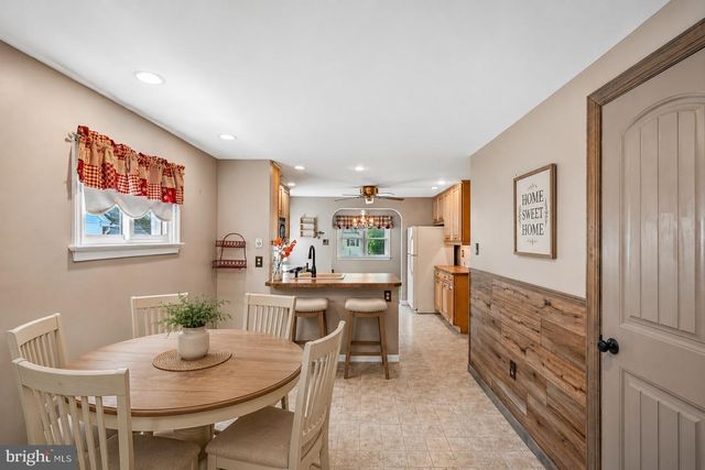 819 E HANCOCK ST, Lansdale, PA 19446