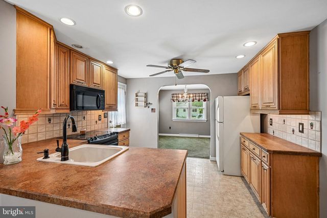 819 E HANCOCK ST, Lansdale, PA 19446