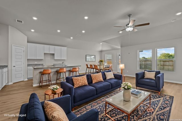 329 Jordans Estate, San Antonio, TX 78264