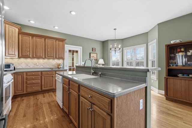 1704 BROOKFIELD MANOR, Columbia, MO 65203