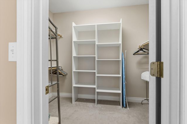 1704 BROOKFIELD MANOR, Columbia, MO 65203