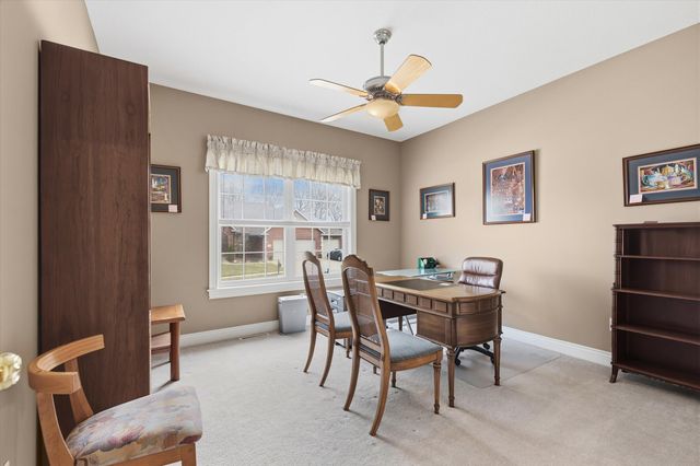 1704 BROOKFIELD MANOR, Columbia, MO 65203