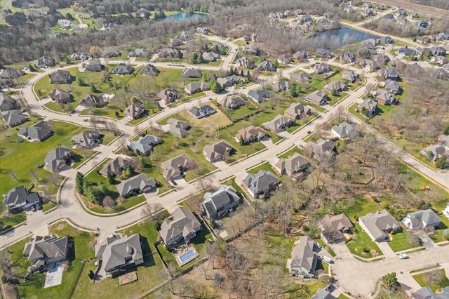 1704 BROOKFIELD MANOR, Columbia, MO 65203