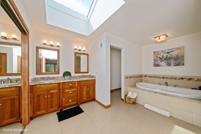 307 Anne Court, Prospect Heights, IL 60070