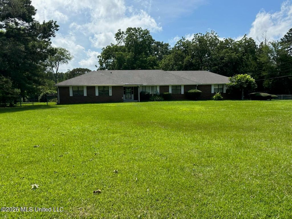 1195 N Old Canton, Canton, MS 39046