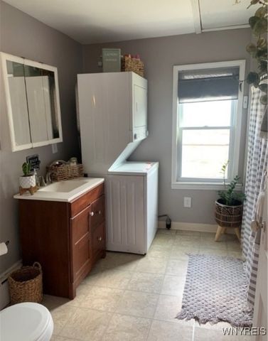 146 Allen Street, Lockport City, NY 14094