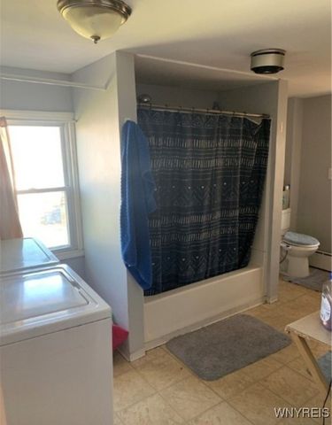 146 Allen Street, Lockport City, NY 14094