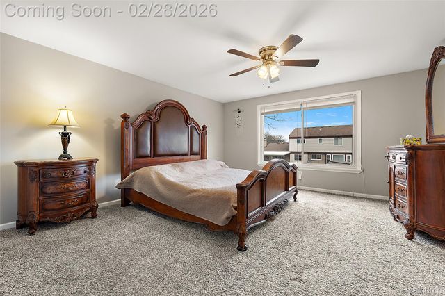 39254 E Royal Doulton Boulevard, Clinton Charter Township, MI 48038