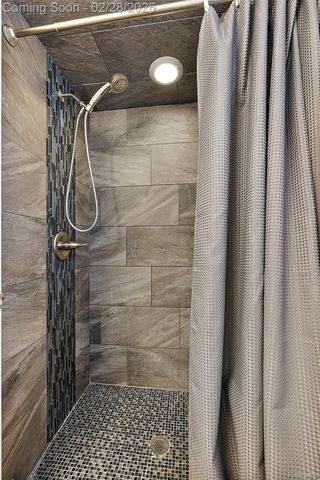 39254 E Royal Doulton Boulevard, Clinton Charter Township, MI 48038