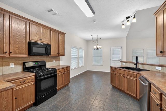 20339 Mammoth Falls Drive, Tomball, TX 77375