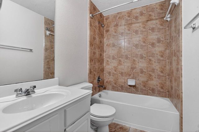 20339 Mammoth Falls Drive, Tomball, TX 77375