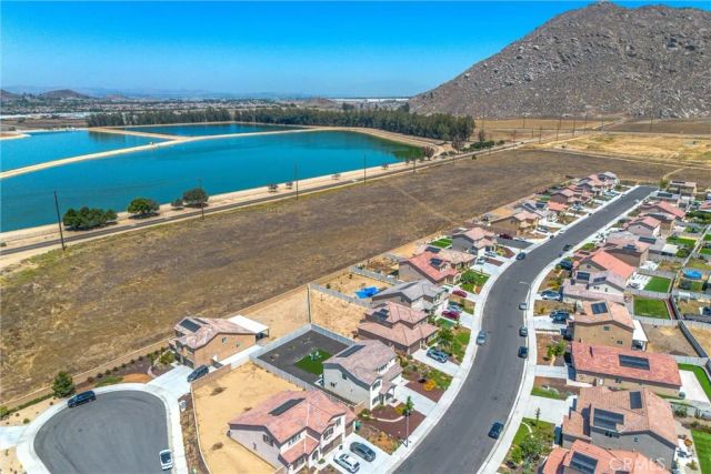 28463 Memory Lane, Winchester, CA 92596