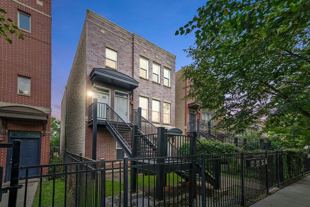 2432 W Harrison Street 3, Chicago, IL 60612