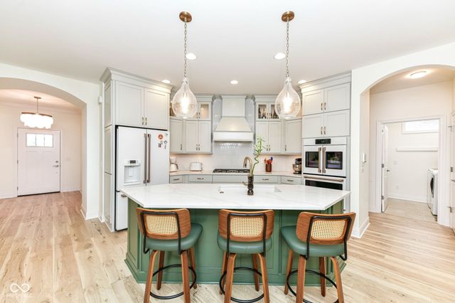 11362 Neptune Drive, Fishers, IN 46040